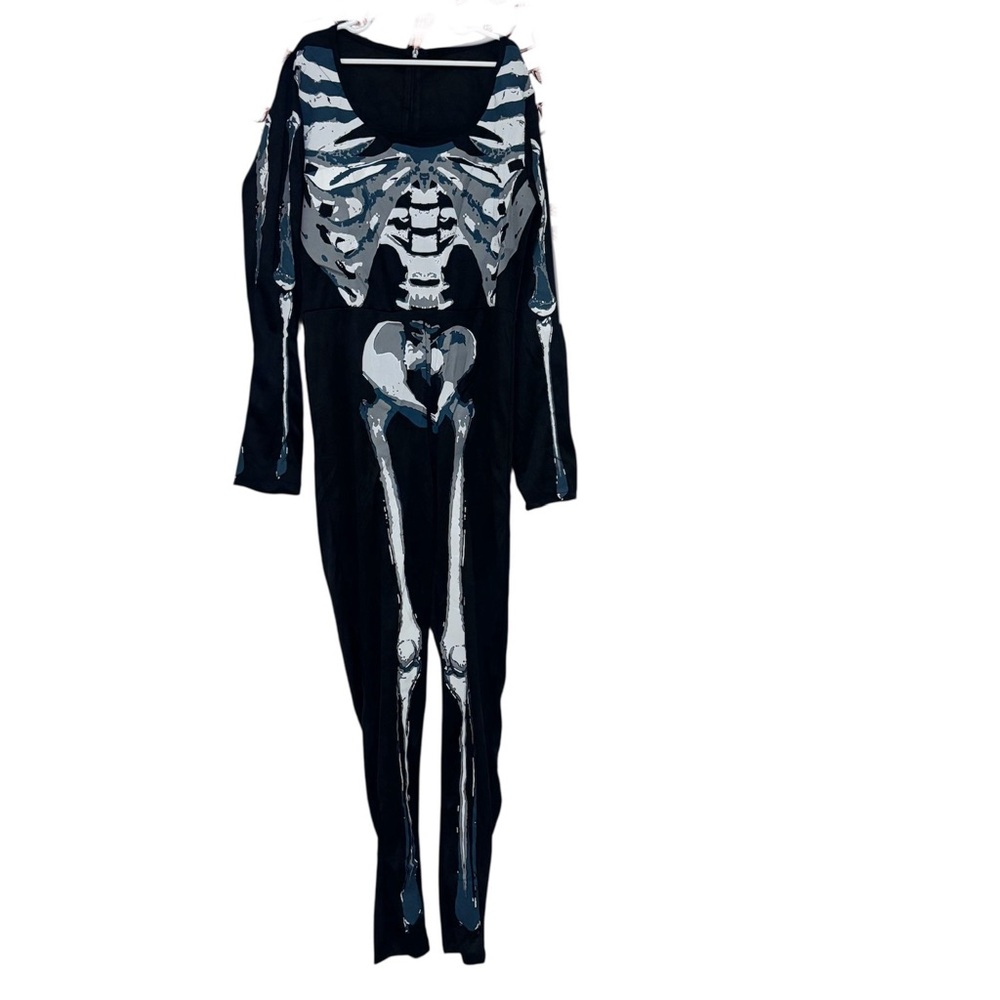 Halloween Costume Skeleton Body Suit 
Size S/M - Max fit size 6/8